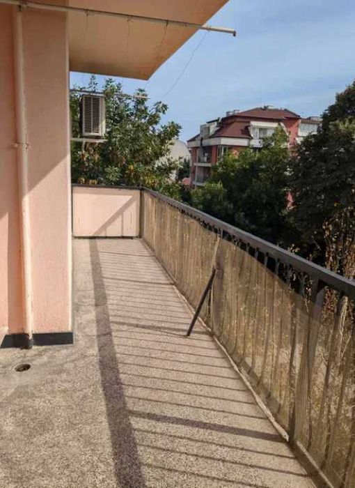 Продава се Четиристаен апартамент в Пловдив, Кючук Париж - 146 кв.м за 1391 €/кв.м - Снимка #2