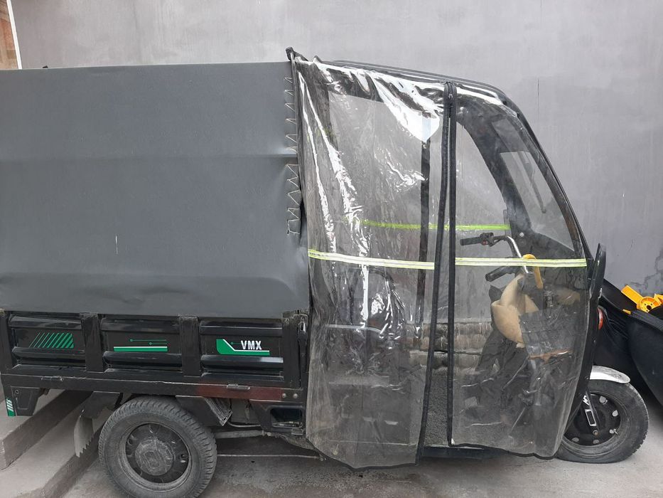 Skuter sotiladi xolati yaxshi bita akmaltur kuygan 4tasi yaxshi  600$$