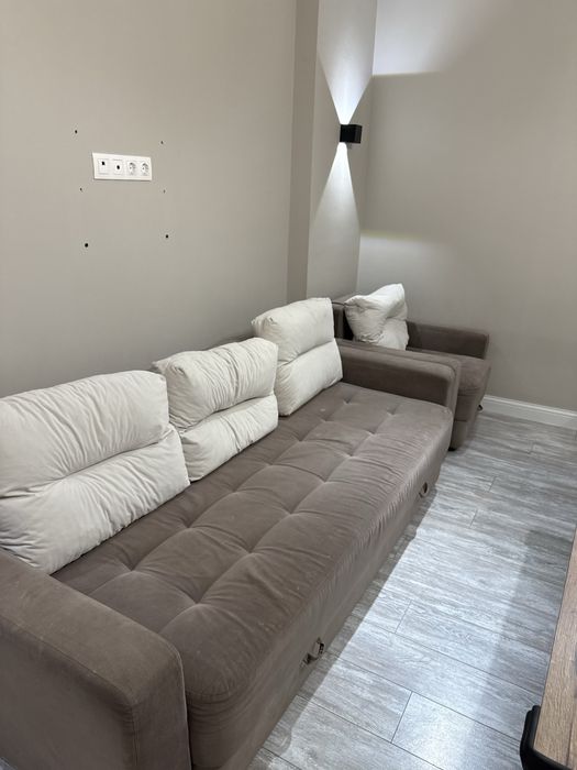 Диван+кресло , в отличном состояние