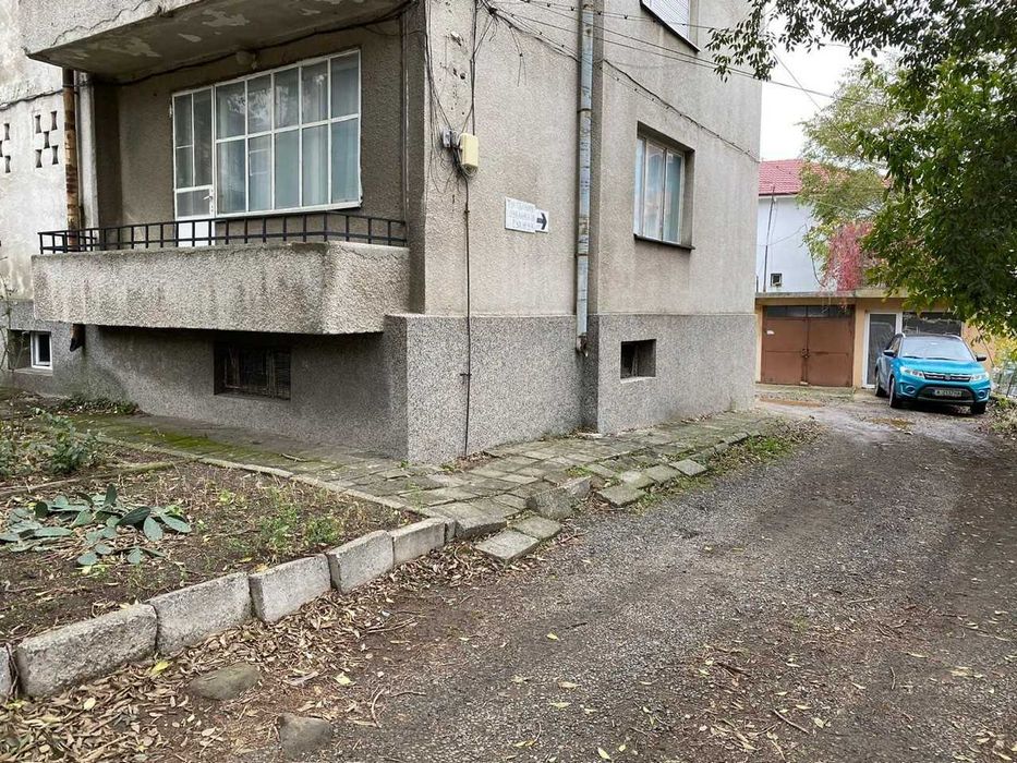 Продава се Тристаен апартамент в Айтос - 100 кв.м за 1000 €/кв.м - Снимка #1