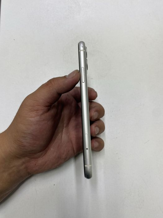Iphone 11 (64GB) в идеальном состояний