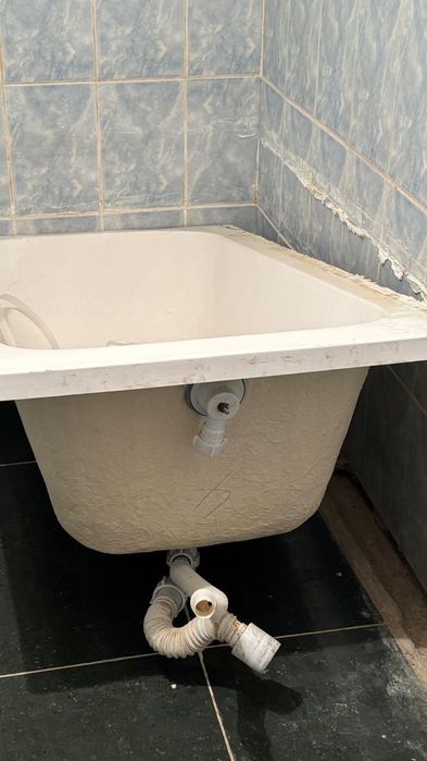 Продам ванну с сифоном
