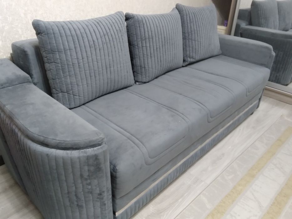 Продам диван б/у