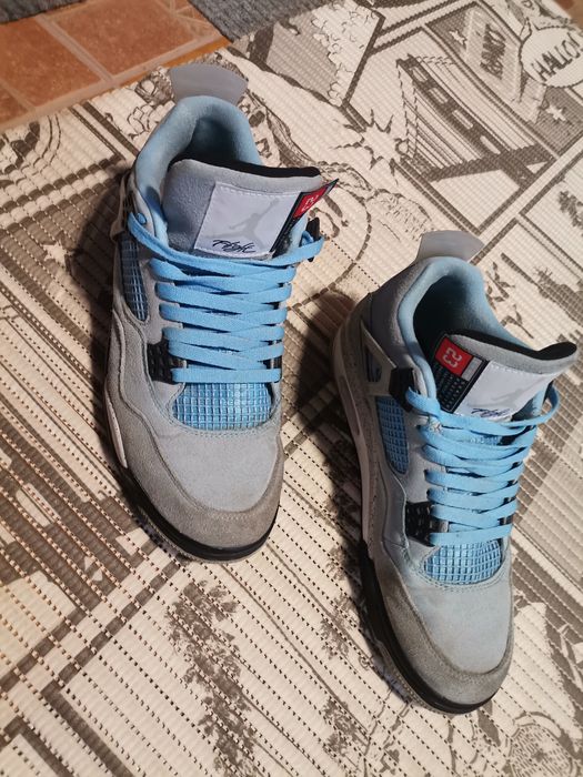 Jordan 4 university blue