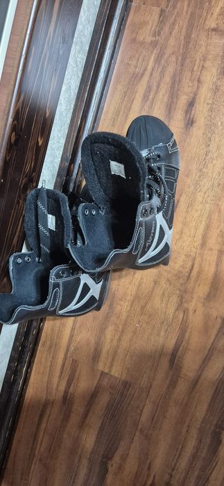 Коньки ,,Action"