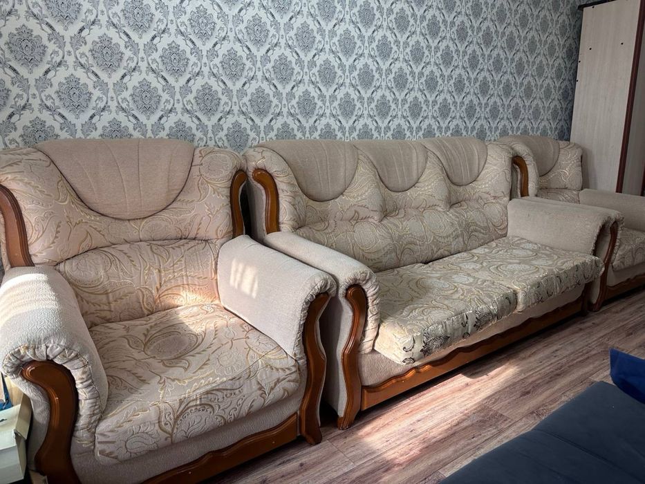 Диван раскладной с креслами