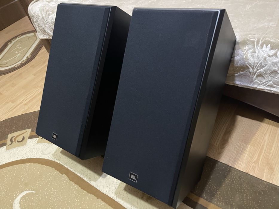 Boxe podea Jbl model Tlx 16