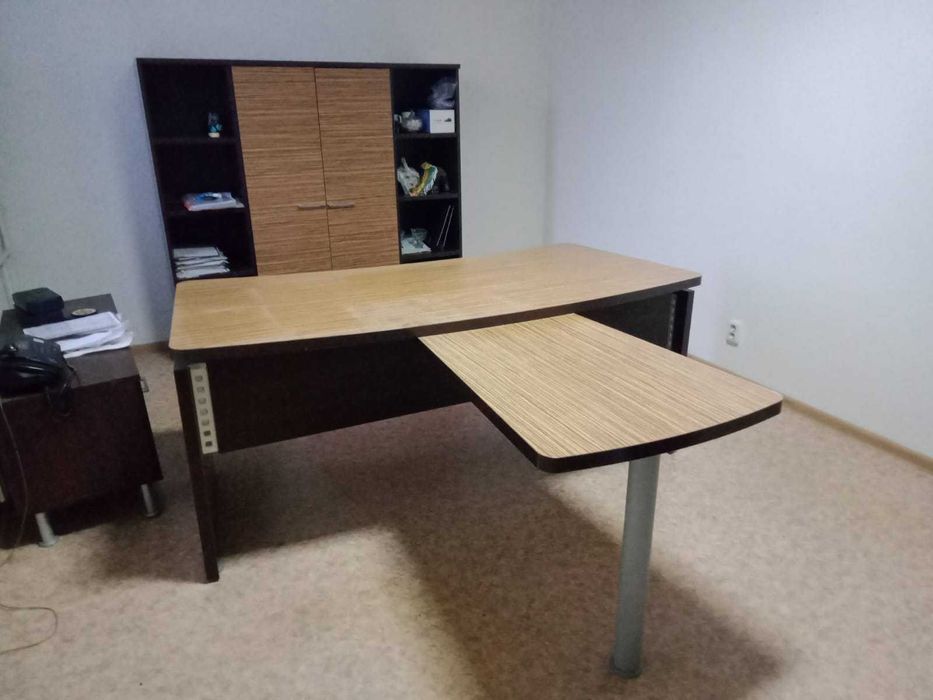 Продам офисную мебель
