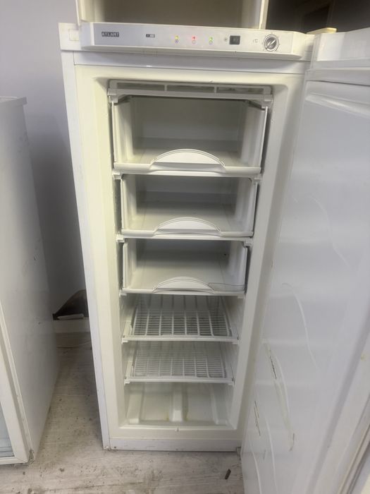 Морозильники диваны