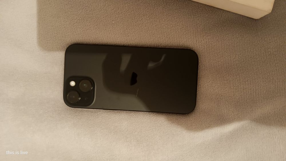 iPhone 15 заблокированный