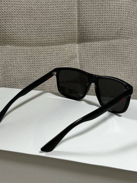 Оригинални слънчеви очила Gucci GG0010S 001 (58)