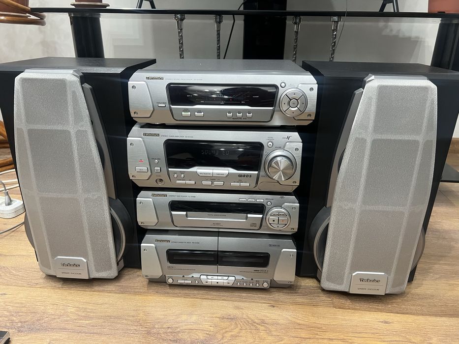 Японский музыкальный центр