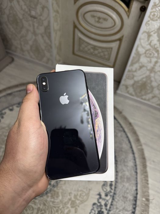 Продам телефон iPhone XS Max 64GB