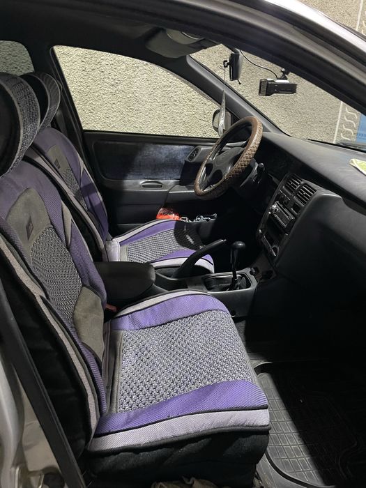 Автомобиль Toyota Carina E