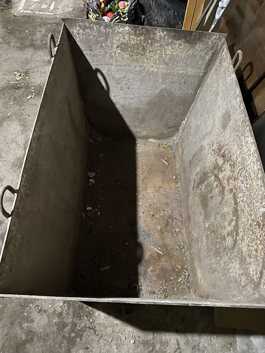 Железный бак