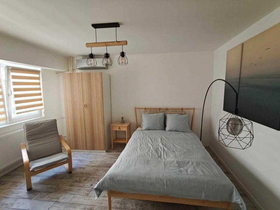 Garsoniera de inchiriat Mega Mall