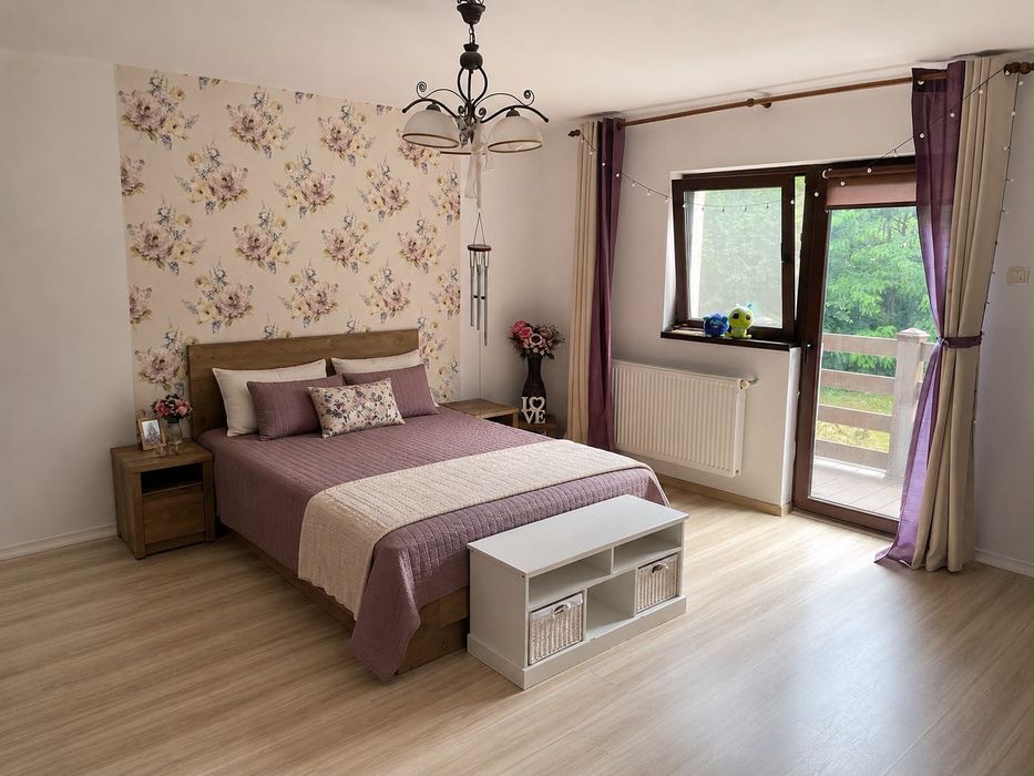 Casă deosebită cu teren de 1.705 mp – Vălenii de Munte, Prahova