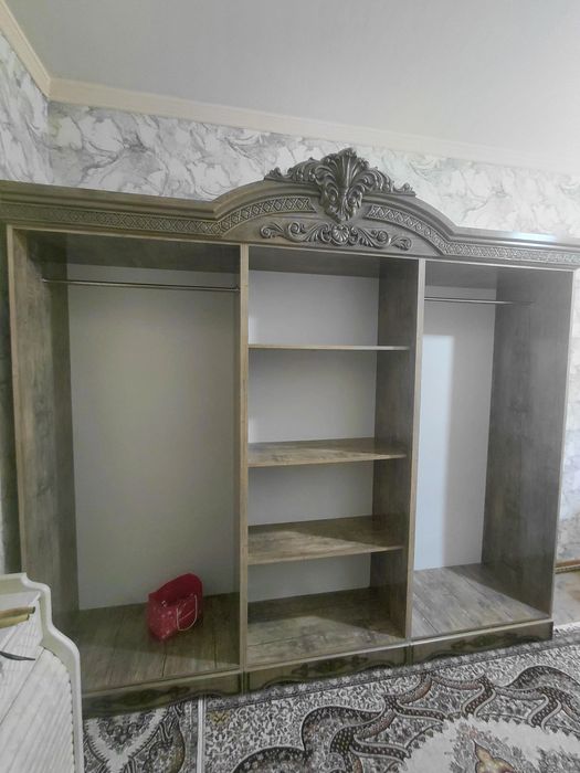 Продам шкаф для спальни