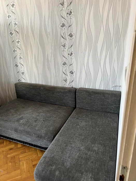 Дава се под наем Двустаен апартамент в Бургас, Възраждане - 70 кв.м за 306 € - Снимка #2