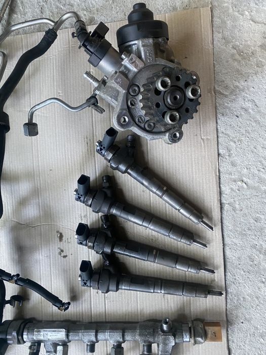 Комплект дюзи с Гнп за AUDI A6 SEAT Skoda VW 08-15 год Ауди 03l130277j