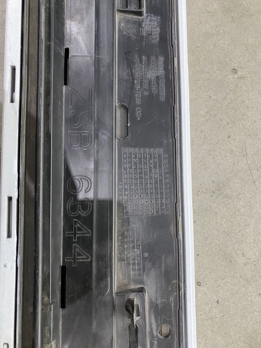 Ornament bandou usa fata stg Audi Q5 8R0853959B