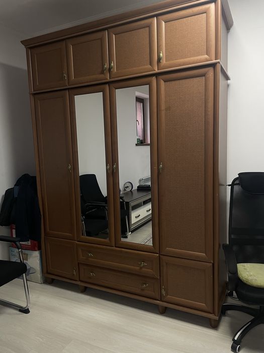 Спальный гарнитур