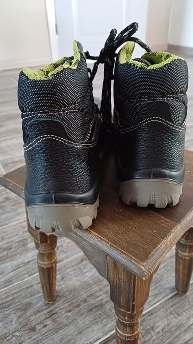 Спецботинки мужские