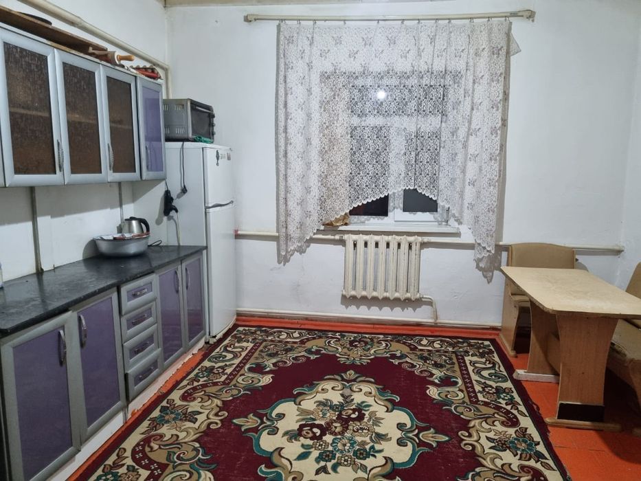 Жер үй сатылады.