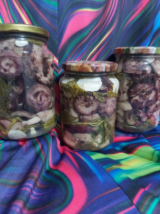 Грибы маринованные и солёные.