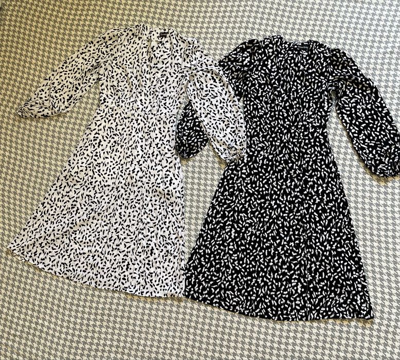 Женское платье с вырезом