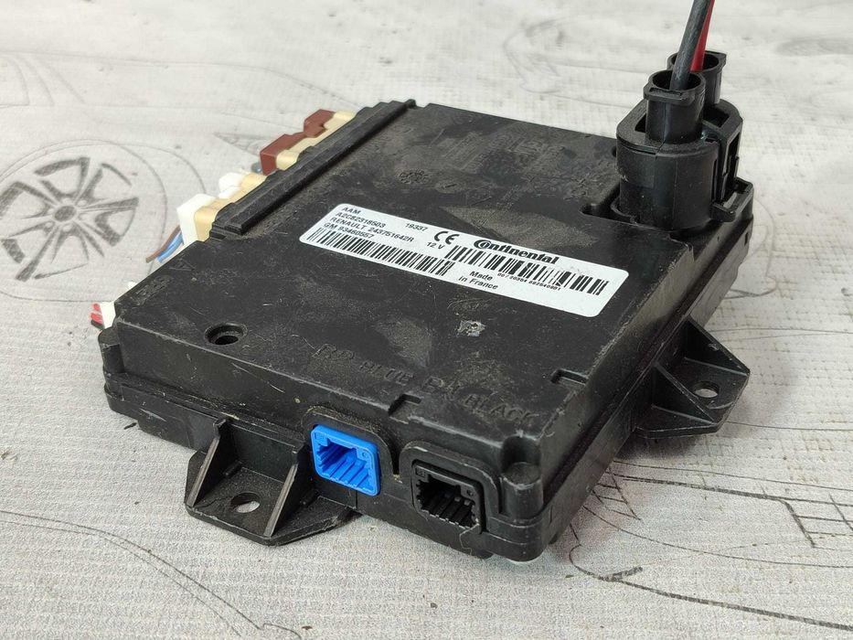 Modul control acces Keyless Go Renault Trafic III COD: 243751642R 2021 / [2014-] / (5G3)