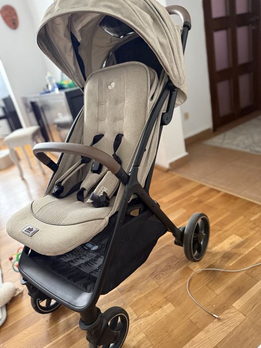 Carucior sport Joie ultracompact, stare impecabila