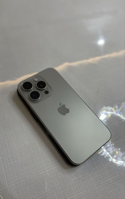Продам iphone 15 pro в отличном состоянии