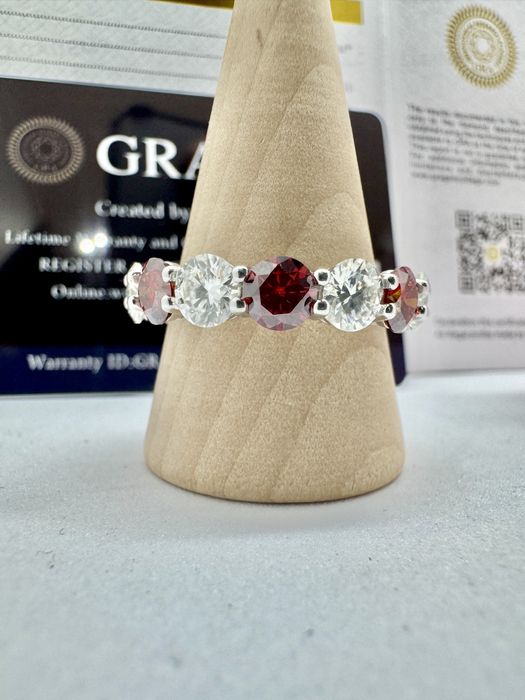 Сребърен пръстен с мойсанит (Диамант) 7.5 карата