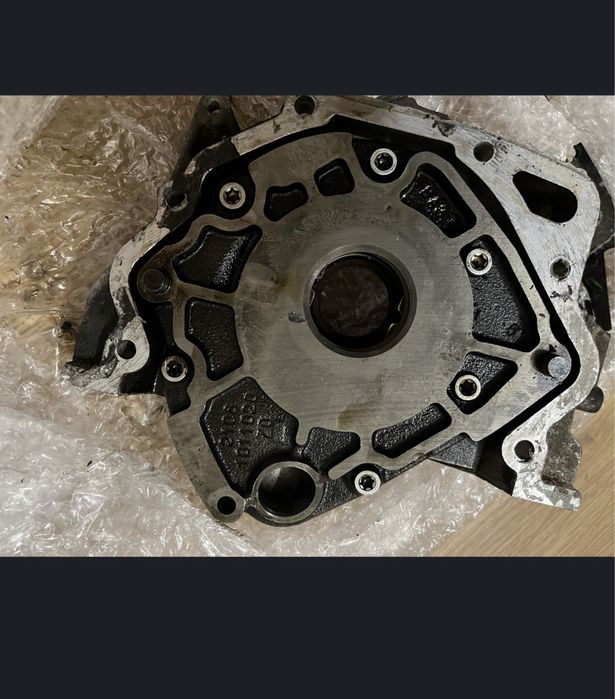 Продам насос маслянный ваз