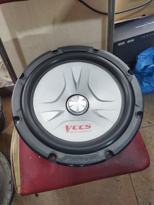 Продается сабвуфер pioneer mexico 300-600 watt