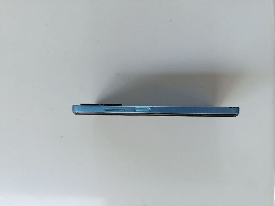 Infinix HOT 30 i