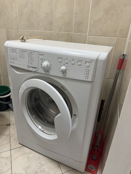 Стиралка indesit 4кг