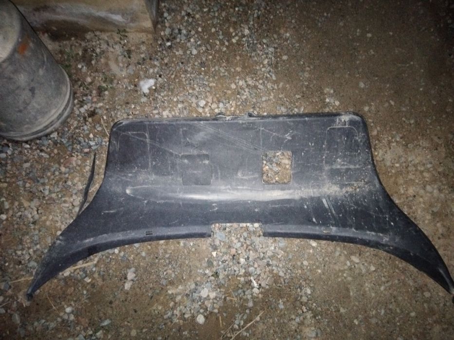 Продам общибку для багажник карина е