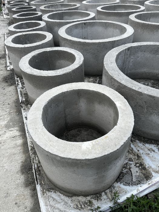 Stalpi de beton / spalieri tuburi beton /bazine