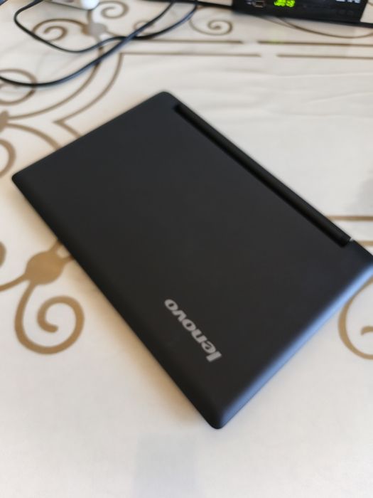 Продам нетбук lenovo