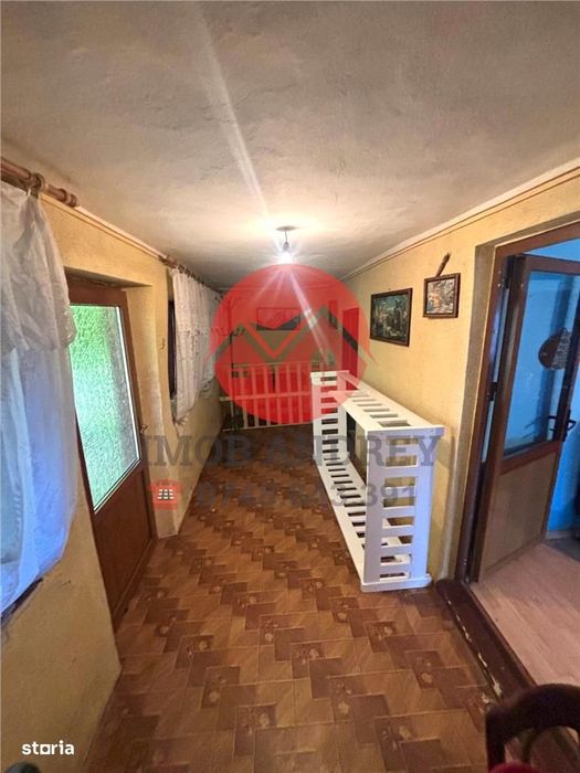 Casa si teren 5.000 mp, aproape de oras, 43.500 €