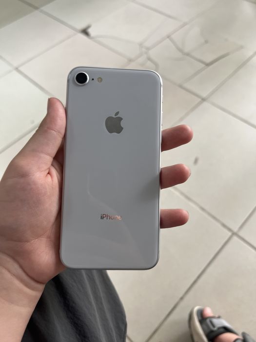 Iphone 8 в хорошом состоянии
