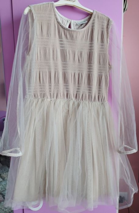 Детска бежова рокля за момиче 9-10 г.