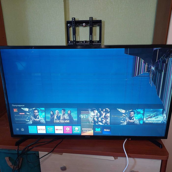 Телевизор на запчасти