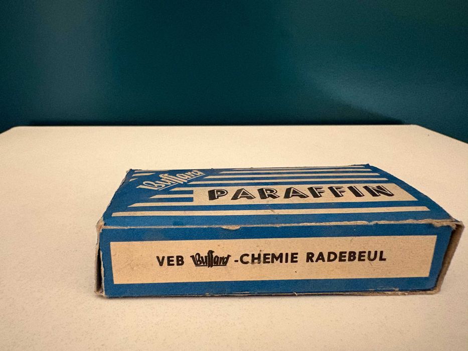 Cutie veche de parafină pentru schiuri albastră VEB Chemie Radebeul