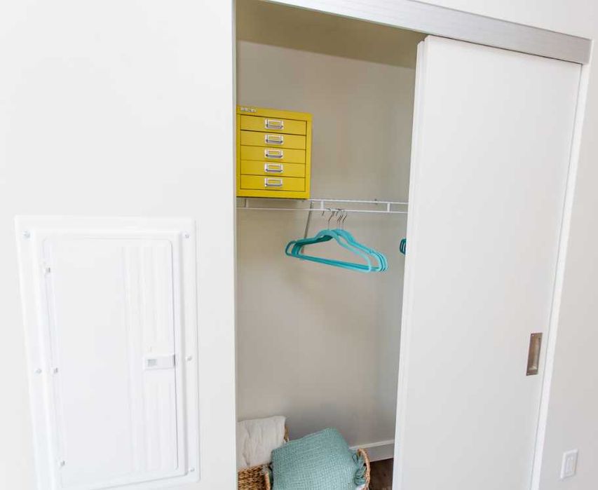 Дава се под наем Едностаен апартамент в Пловдив, Христо Смирненски - 48 кв.м за 153 € - Снимка #1