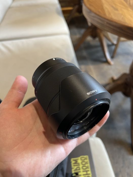 Объектив Sony FE 28-70mm