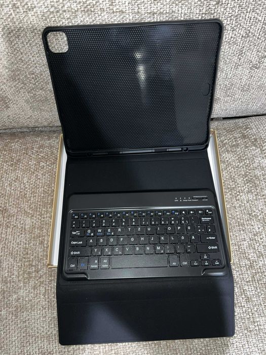 Husă cu Tastatură Bluetooth EasyAcc – Samsung Galaxy Tab A9 (8.7")