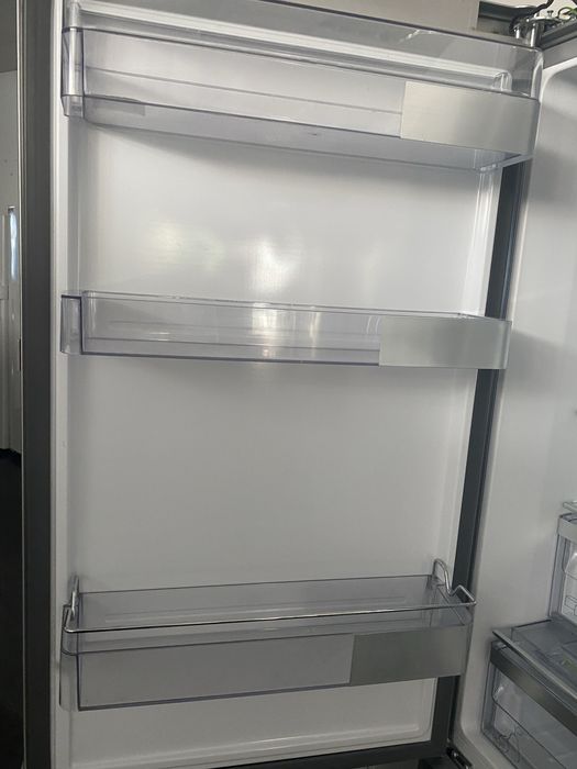 Хладилник с фризер GRUNDIG